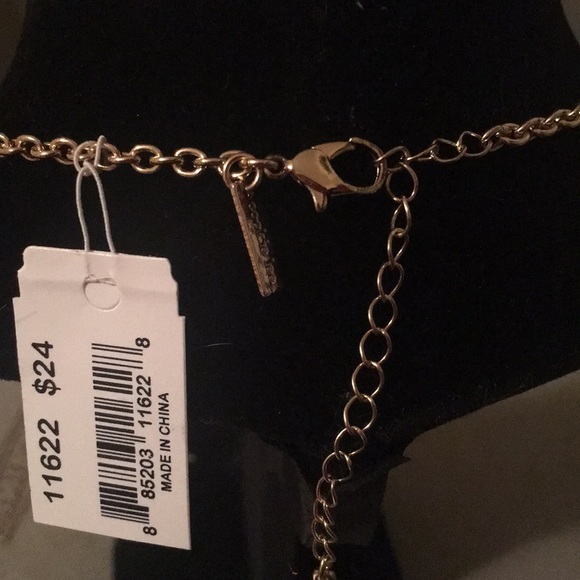 Colorful rectangular necklace - Picture 3 of 3